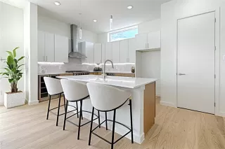 Photo #4: 21233781 Listing