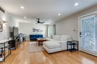 Photo #2: 21234031 Listing