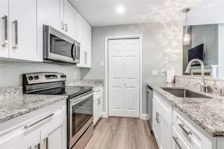 Photo #4: 21234430 Listing