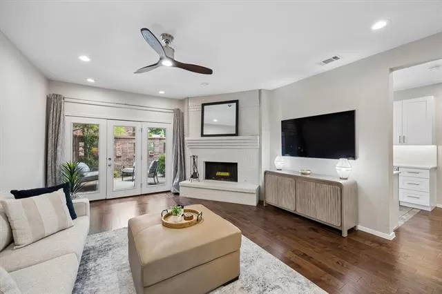 MLS: 21234579 Condo For Sale