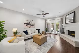 Photo #3: 21234579 Listing