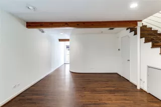 Photo #6: 21234634 Listing