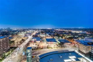 Photo #2: 21234872 Listing 