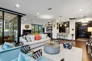 Photo #5: 21235273 Listing 