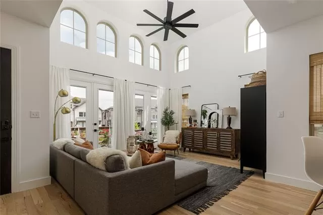 MLS: 21235342 Condo For Sale