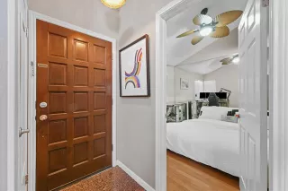 Photo #3: 21235781 Listing