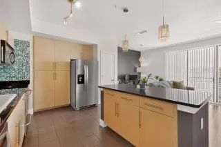 Photo #6: 21236107 Listing