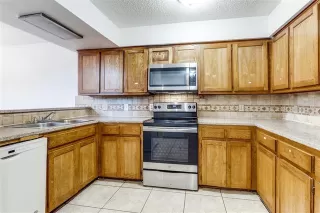 Photo #6: 21236138 Listing