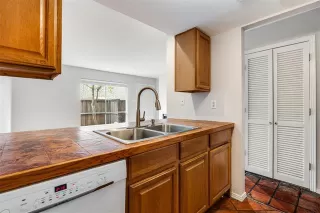 Photo #5: 21237052 Listing