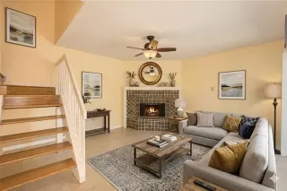 Photo #2: 21237188 Listing 