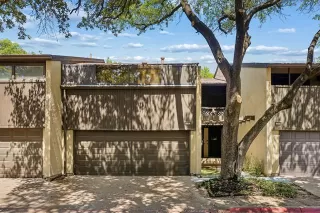 More Details about MLS # 21237267 : 1203 PORTALES LANE #1203