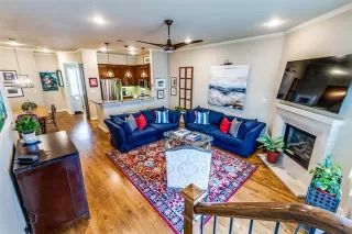 More Details about MLS # 21237427 : 7333 VALLEY VIEW LANE #304