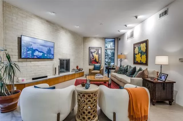 MLS: 21237507 Condo For Sale