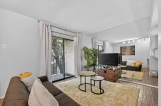 Photo #6: 21237609 Listing 