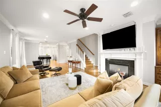 Photo #3: 21237662 Listing 