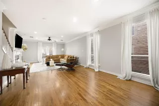 Photo #4: 21237662 Listing 