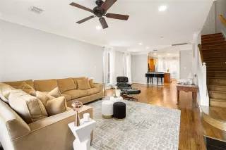 Photo #5: 21237662 Listing 