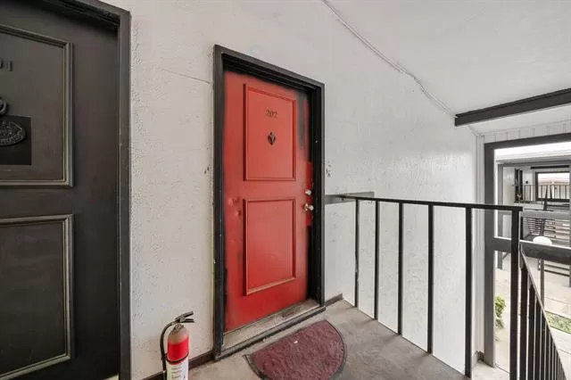 MLS: 21237858 Condo For Sale