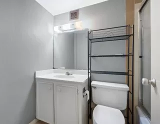 Photo #5: 21238005 Listing