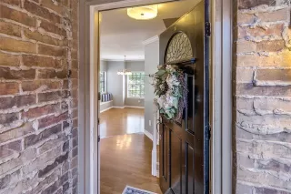 Photo #2: 21238345 Listing