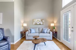 Photo #3: 21238345 Listing