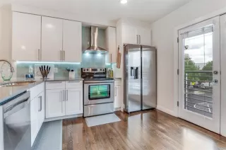 Photo #5: 21238410 Listing