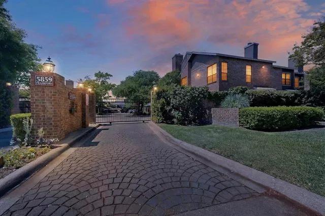 MLS: 21238501 Condo For Sale