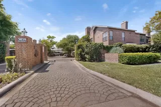 Photo #2: 21238501 Listing 