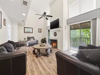 Photo #4: 21238690 Listing