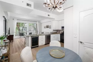 Photo #3: 21239378 Listing