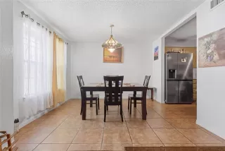 Photo #4: 21239677 Listing 