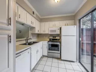 Photo #5: 21239886 Listing 