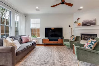 Photo #6: 21240194 Listing 