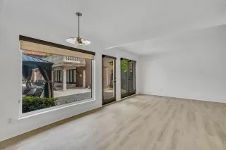 Photo #5: 21240378 Listing 