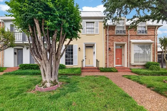 MLS: 21240561 Condo For Sale