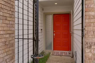 Photo #2: 21240583 Listing 