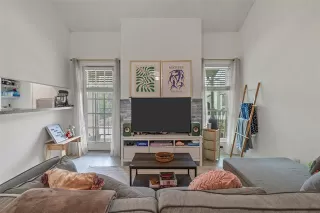 Photo #6: 21240961 Listing 