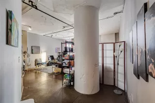 Photo #5: 21241019 Listing 