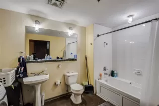 Photo #6: 21241019 Listing 