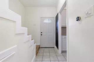 Photo #5: 21241210 Listing 