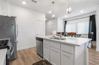 Photo #6: 21241253 Listing 