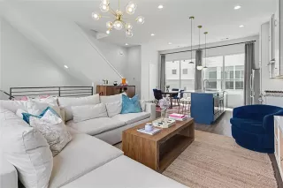 Photo #2: 21241371 Listing 