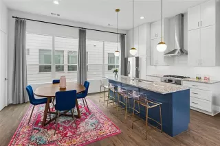 Photo #5: 21241371 Listing 