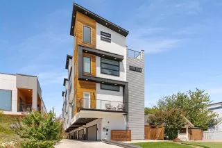 Photo #2: 21241421 Listing 