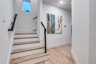 Photo #2: 21241670 Listing