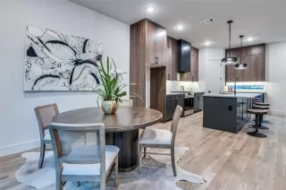 Photo #4: 21241670 Listing