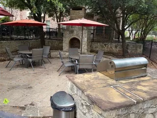 Photo #2: 21241971 Listing 