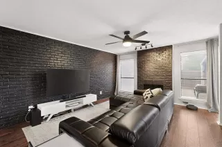 Photo #4: 21242099 Listing 