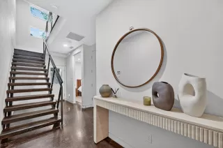 Photo #6: 21242725 Listing 