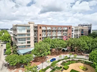 Browse active condo listings in AVENTURA